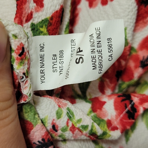 Flowery blouse - Picture 7 of 8